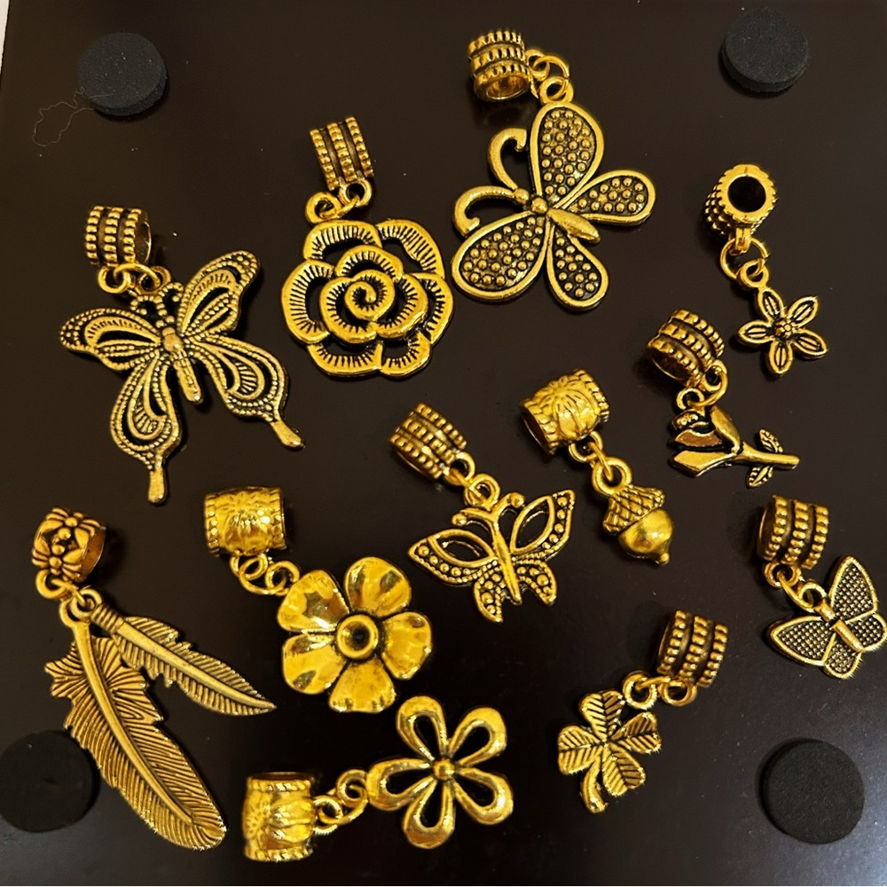 12-pieces set of Vintage Gold Floral & Butterfly Dangle Charms